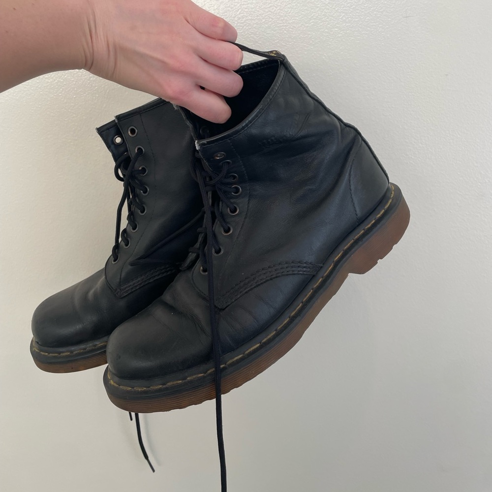 Lace-up Dr. Martens boots